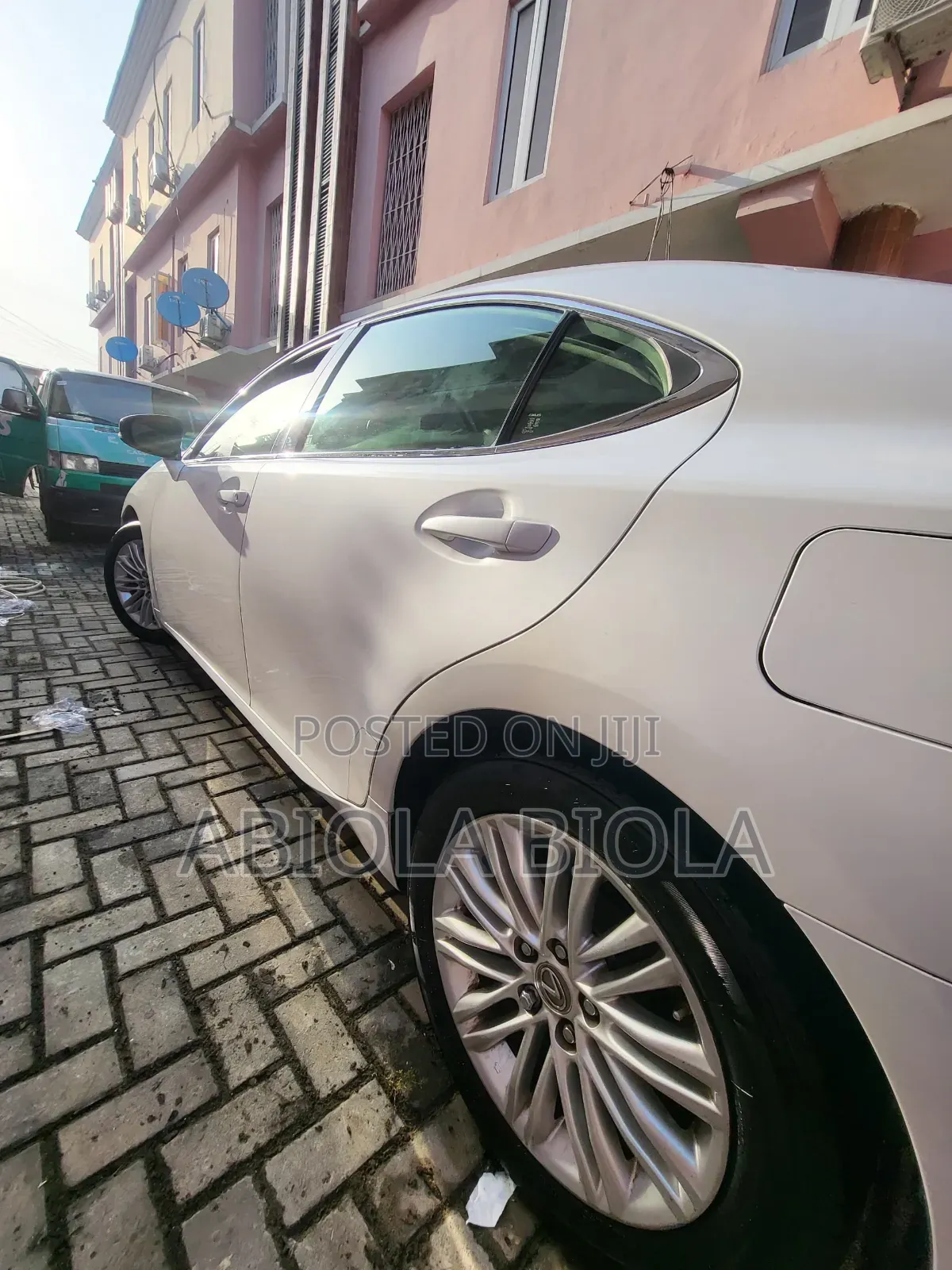 Lexus ES 2015 White