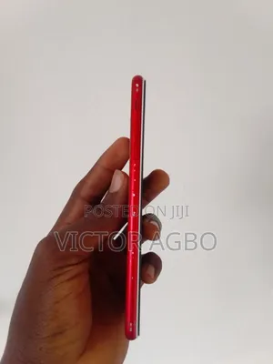 Apple iPhone 8 Plus 64 GB Red