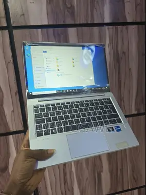 New Laptop HP EliteBook 830 G8 8GB Intel Core i5 SSD 256GB