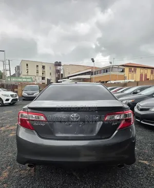 Toyota Camry 2012 Gray