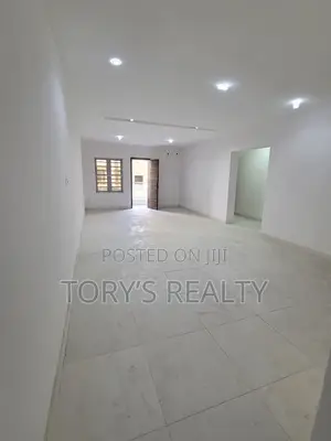2bdrm Apartment in Lekki Phase 1 for rent