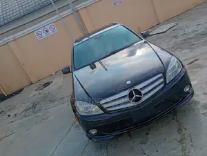 Mercedes-Benz C300 2010 Black
