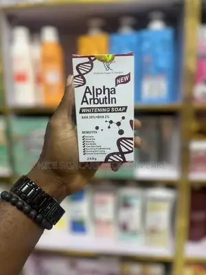 VSC Alpha Arbutin Whitening Soap
