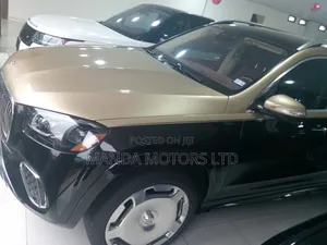 New Mercedes-Benz GLS-Class 2025 Gold