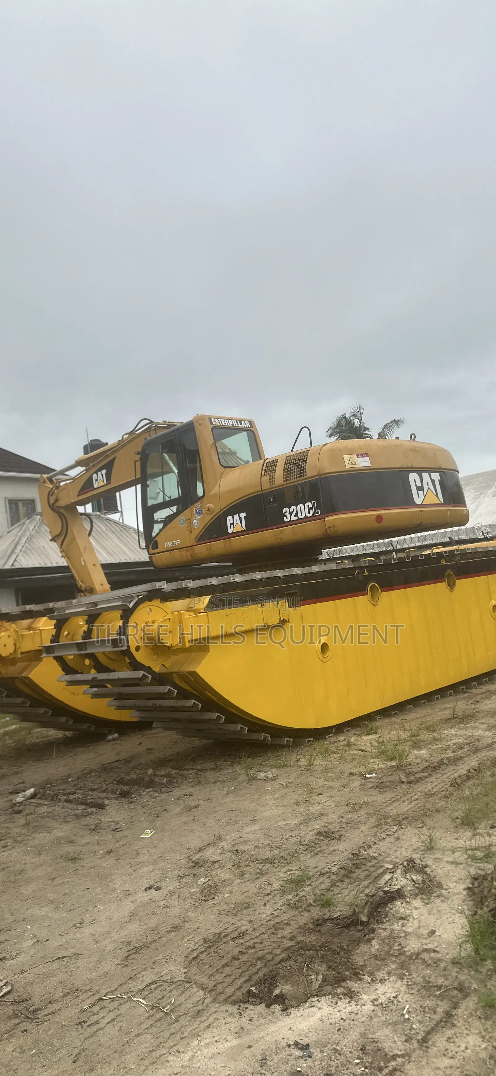 Swamp Buggy 320C L