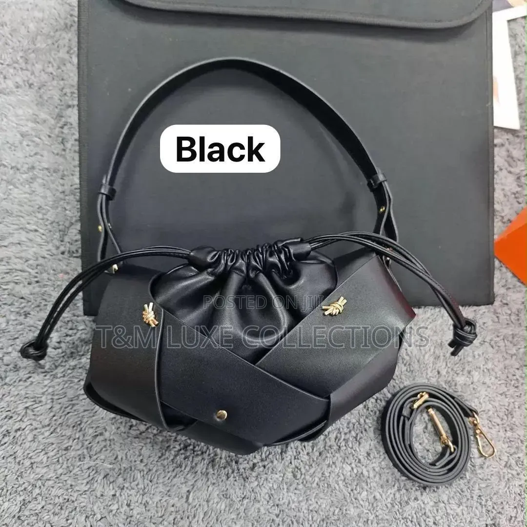 Luxury Leather Hand Badlg With Long Strap