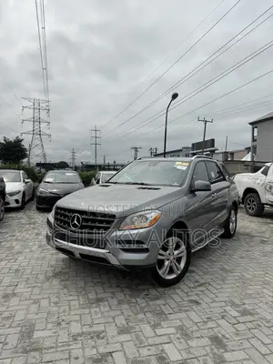 Mercedes-Benz M Class ML350 4MATIC 4dr SUV AWD (3.5L 6cyl 7A) 2015 Gray