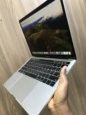Laptop Apple MacBook Pro 2019 16GB Intel Core i7 SSD 512GB