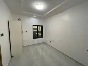 3bdrm Duplex in Estate By Pennek, Ogombo for sale