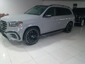 New Mercedes-Benz GLS-Class 2025 White