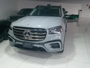 New Mercedes-Benz GLS-Class 2025 White