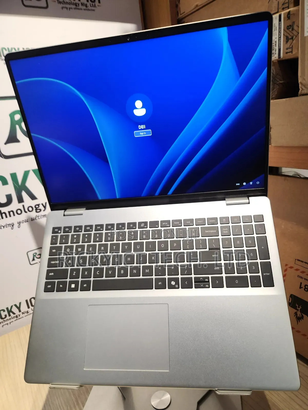 Laptop Dell 8GB AMD Ryzen 5 SSD 256GB