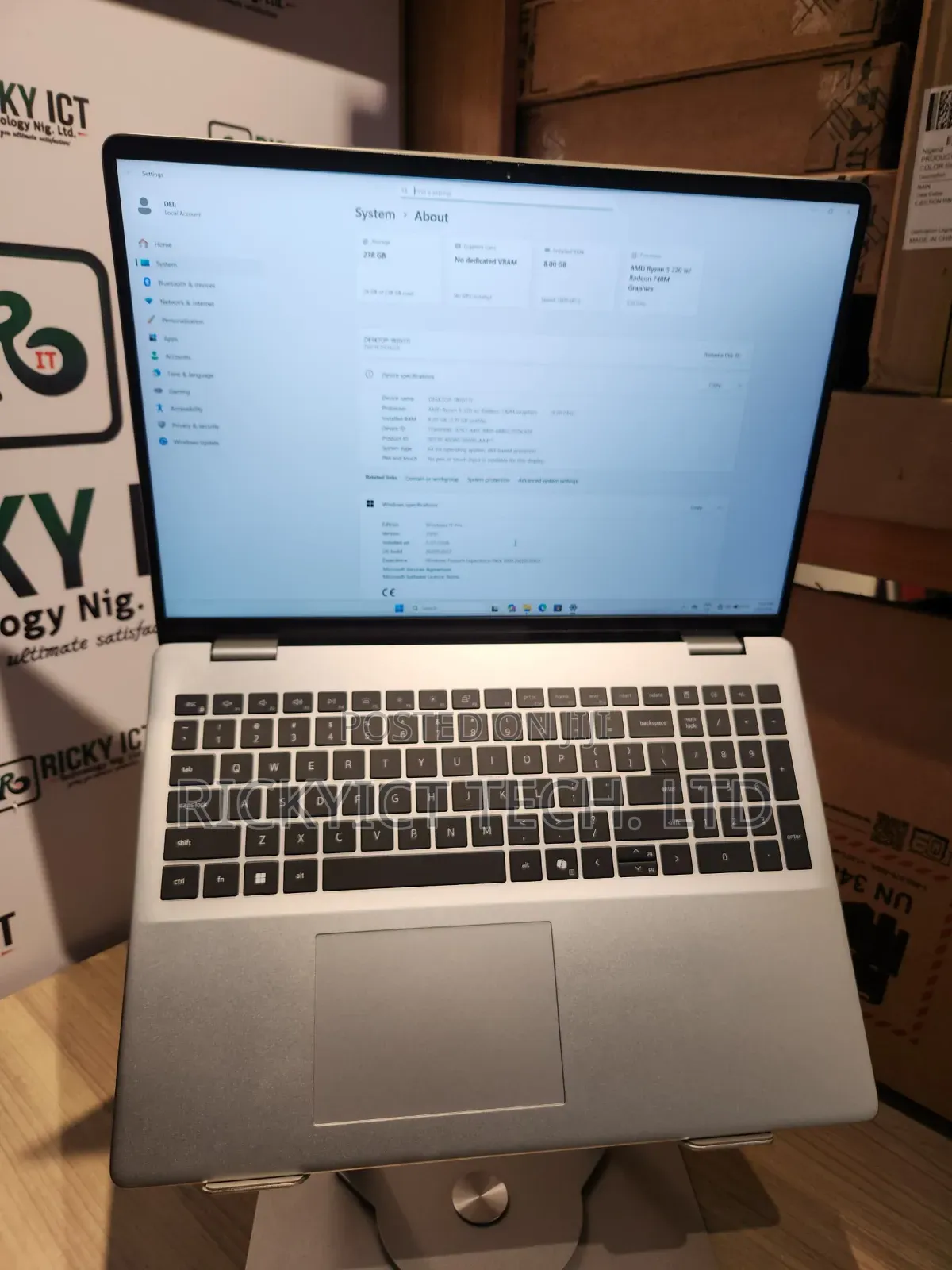 Laptop Dell 8GB AMD Ryzen 5 SSD 256GB