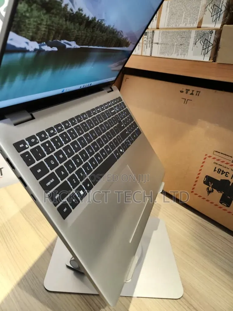 Laptop Dell 8GB AMD Ryzen 5 SSD 256GB