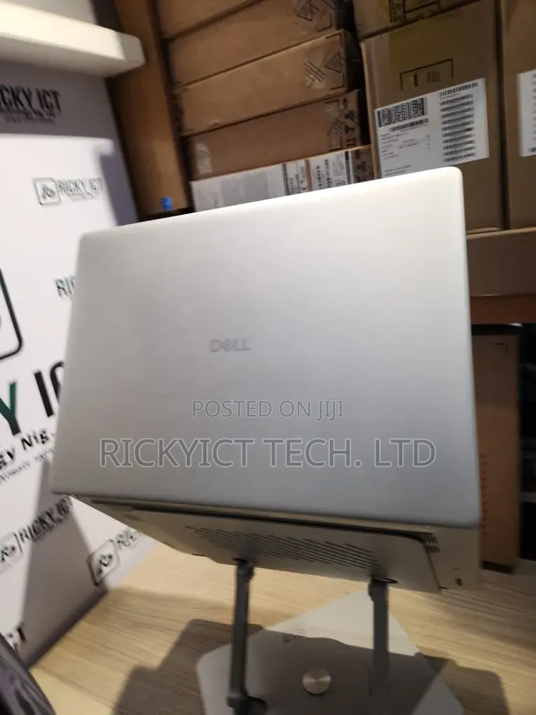 Laptop Dell 8GB AMD Ryzen 5 SSD 256GB