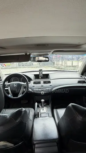 Honda Accord 2010 Silver