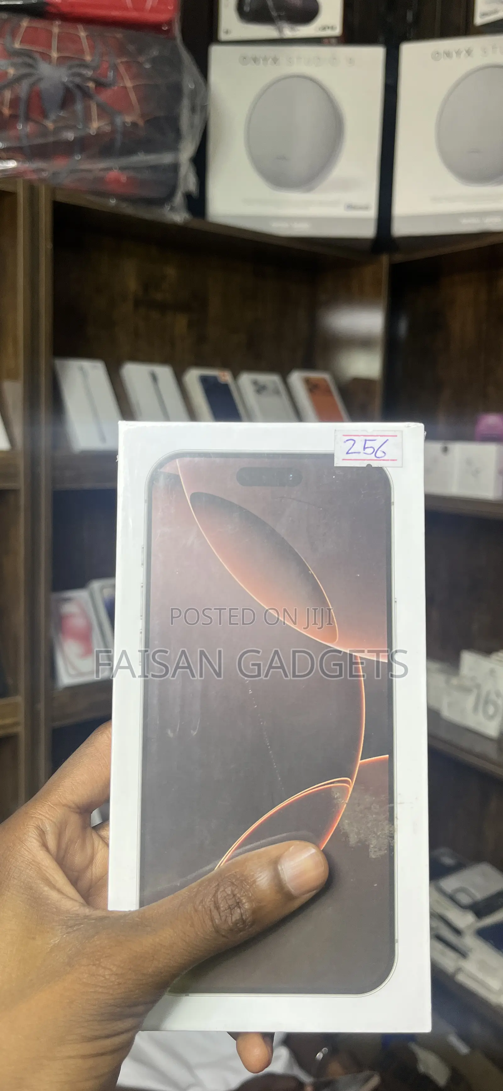 New Apple iPhone 16 Pro 128 GB Gold