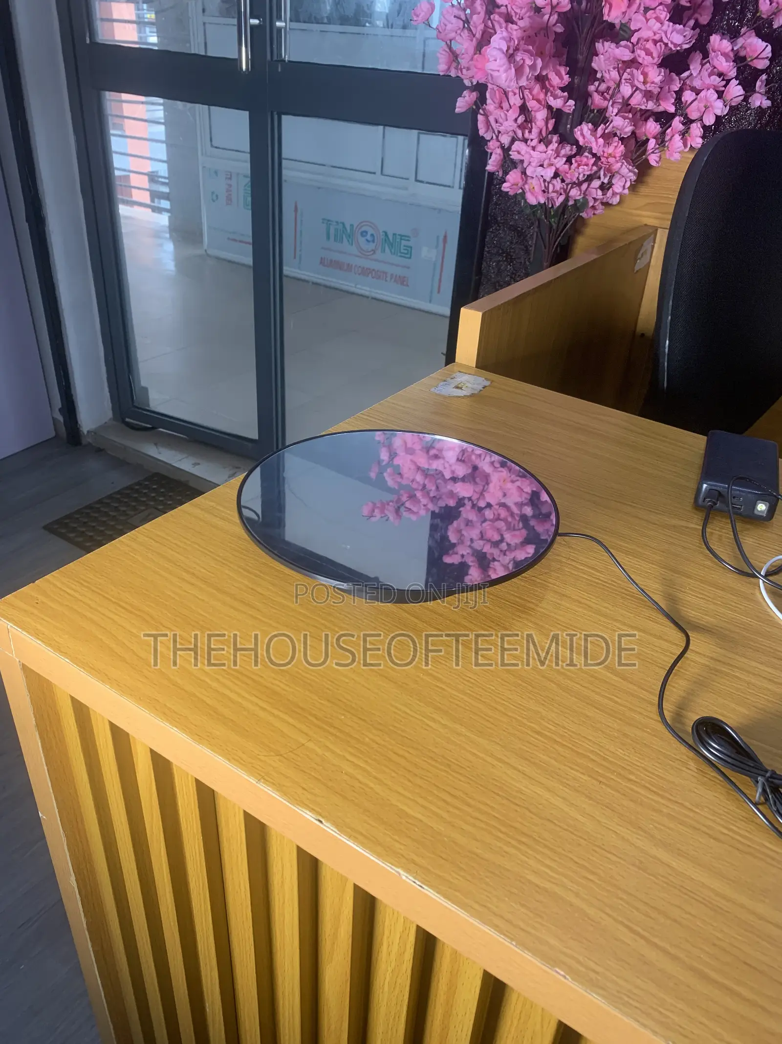 Electric Turn Table