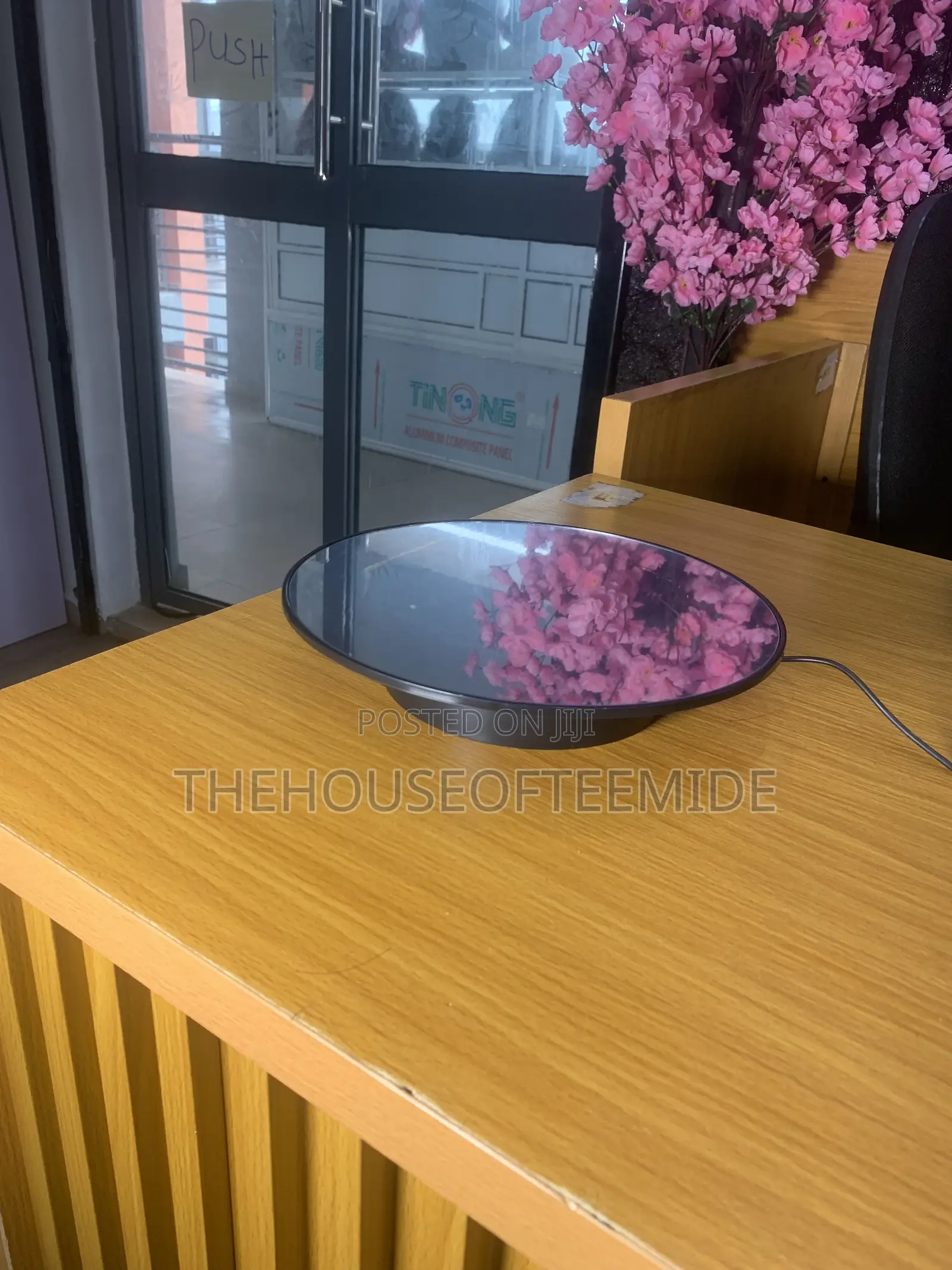 Electric Turn Table