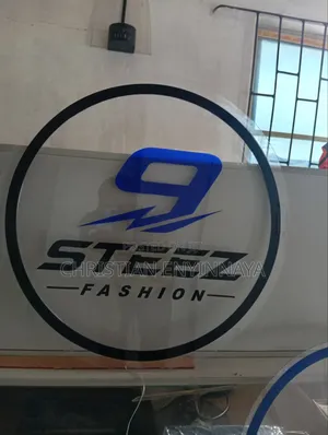 Round Acrylic Indoor Signage