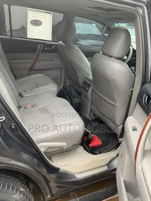 Toyota Highlander Limited 2012 Gray