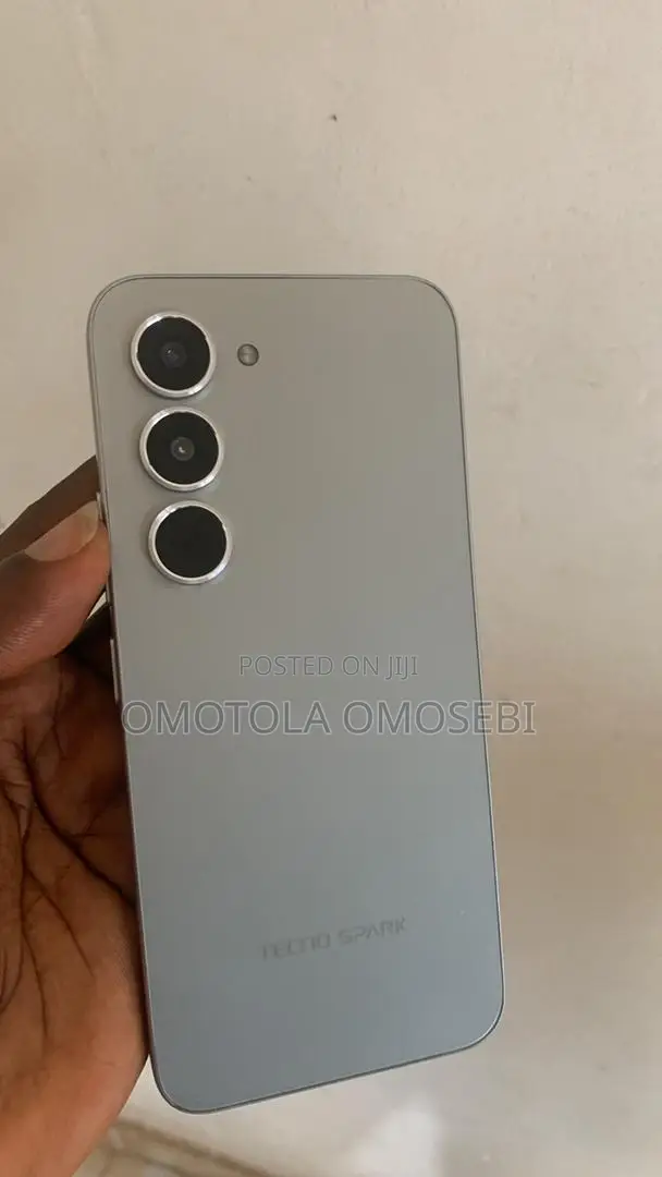 Tecno Spark 40 128 GB Gray