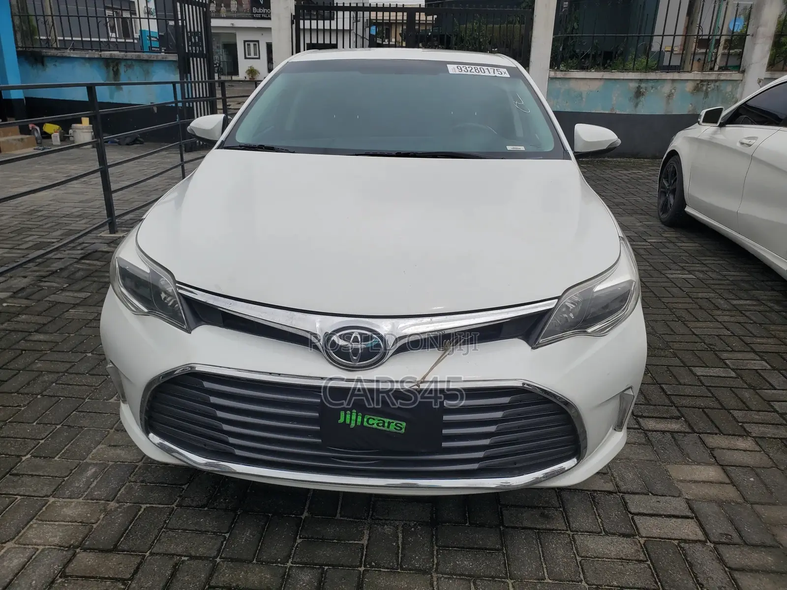 Toyota Avalon 2013 White
