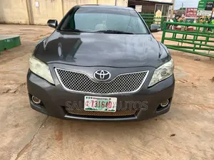 Toyota Camry LE 4dr Sedan (2.4L 4cyl 5A) 2008 Gray
