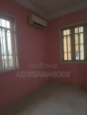 4bdrm Duplex in Yaba, Alagomeji for rent