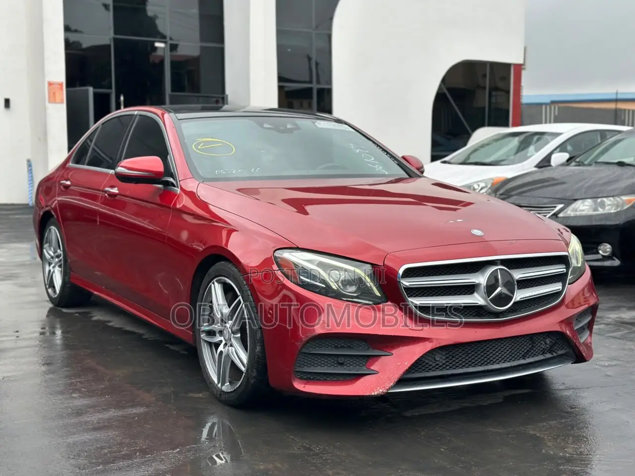 Mercedes-Benz E300 2017 Red