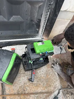 Long-Lasting Automatic Remote Control Sliding Gate System Installation