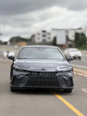 New Toyota Camry SE 2025 Gray