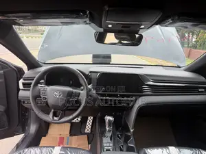 New Toyota Camry SE 2025 Gray