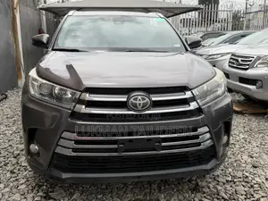 Toyota Highlander Limited 4x2 V6 (3.5L 6cyl 8A) 2018 Gray
