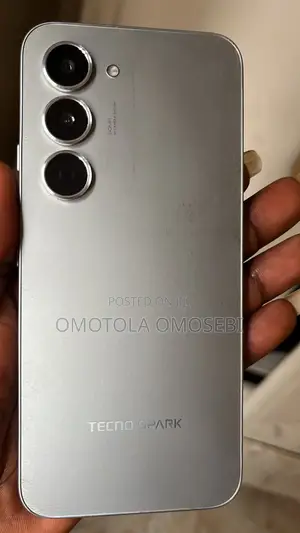 Tecno Spark 40 128 GB Gray