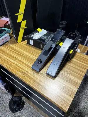Smartlock (Versatile Keyless Entry)