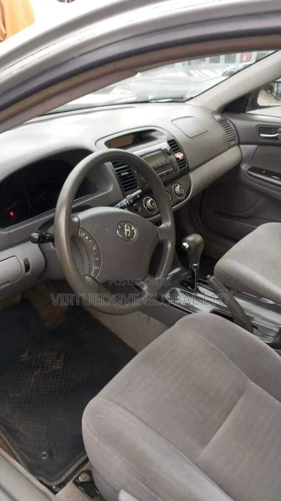 Toyota Camry 2005 Silver