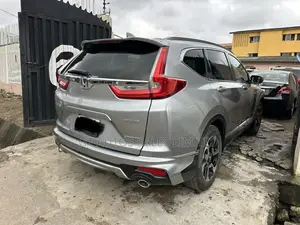 Honda CR-V Touring AWD 2018 Gray