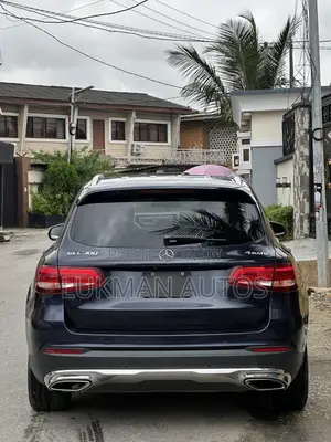 Mercedes-Benz GLC-Class 2016 Blue