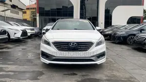 Hyundai Sonata Sport 4dr Sedan (2.4L 4cyl 6A) 2015 White