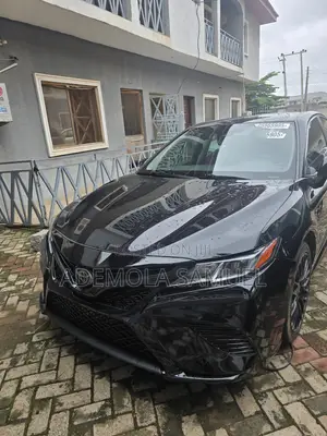 Toyota Camry SE (2.5L 4cyl 8A) 2019 Black