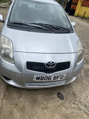 Toyota Yaris 2007 Silver
