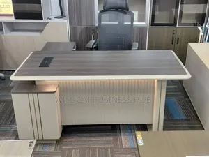 Executive/Manager Table (1.6 Meters)