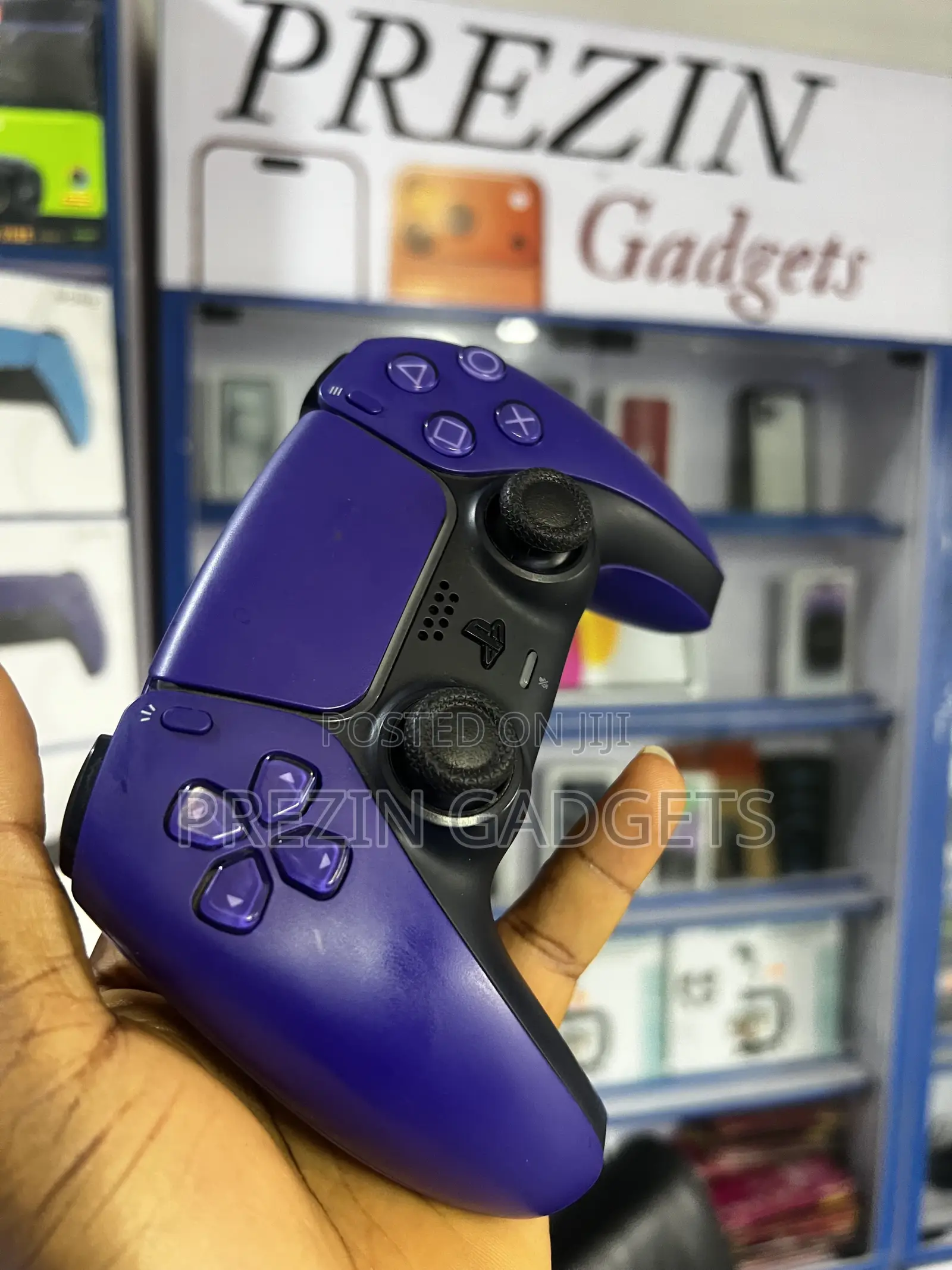 PlayStation 5 Pad Available