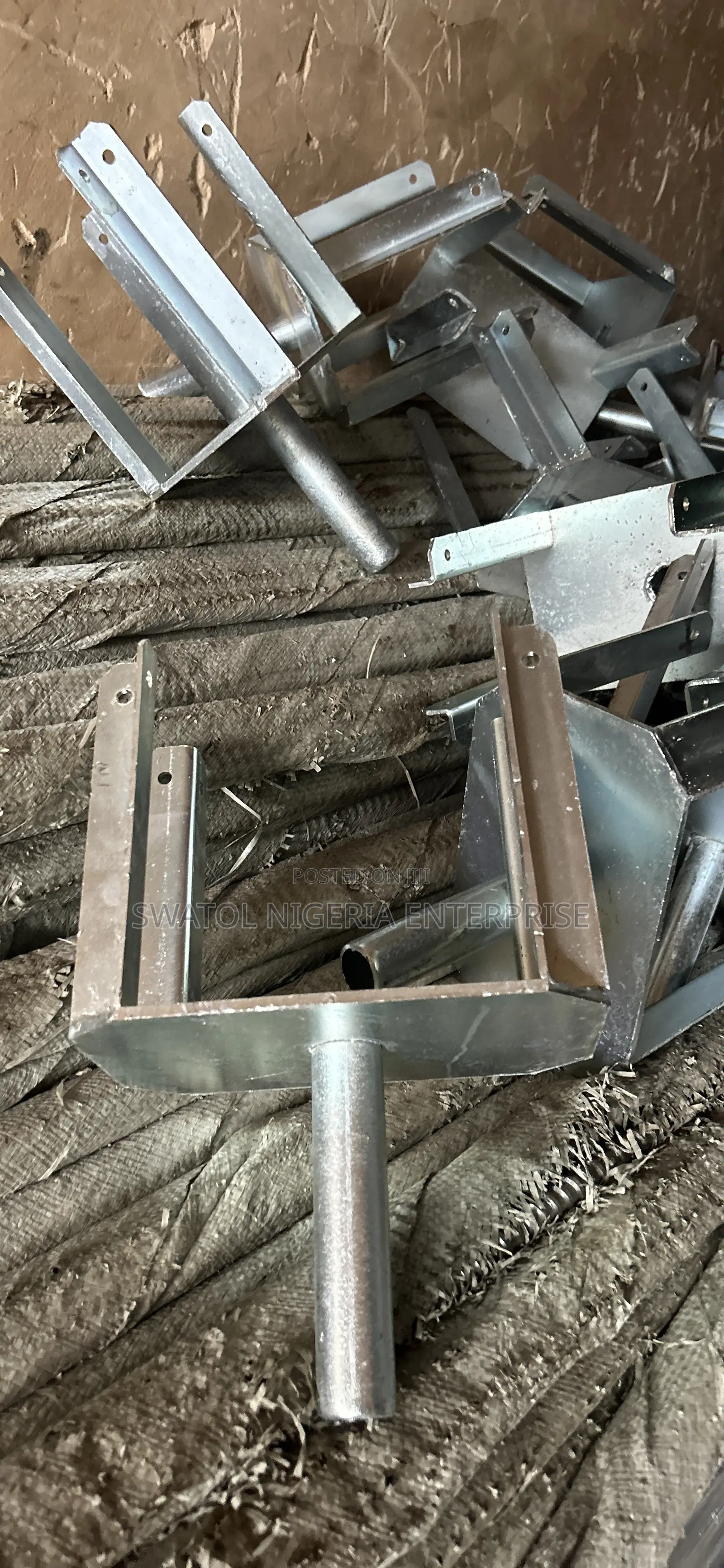 Galvanized U-Head (Fork Head)