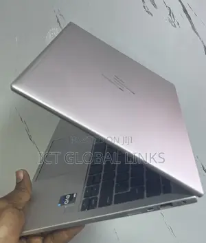 Laptop HP Elitebook 830 G11 16GB Intel Core i5 SSD 256GB