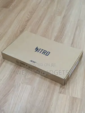 New Laptop Acer Nitro V 17 32GB AMD Ryzen 7 SSD 1T