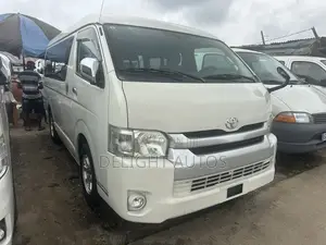 Toyota HiAce 2012 White