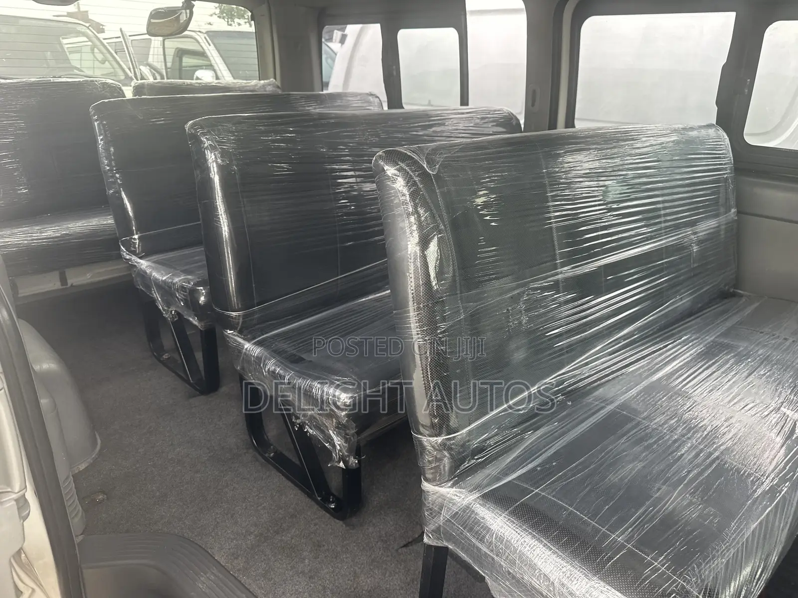 Toyota HiAce 2012 White