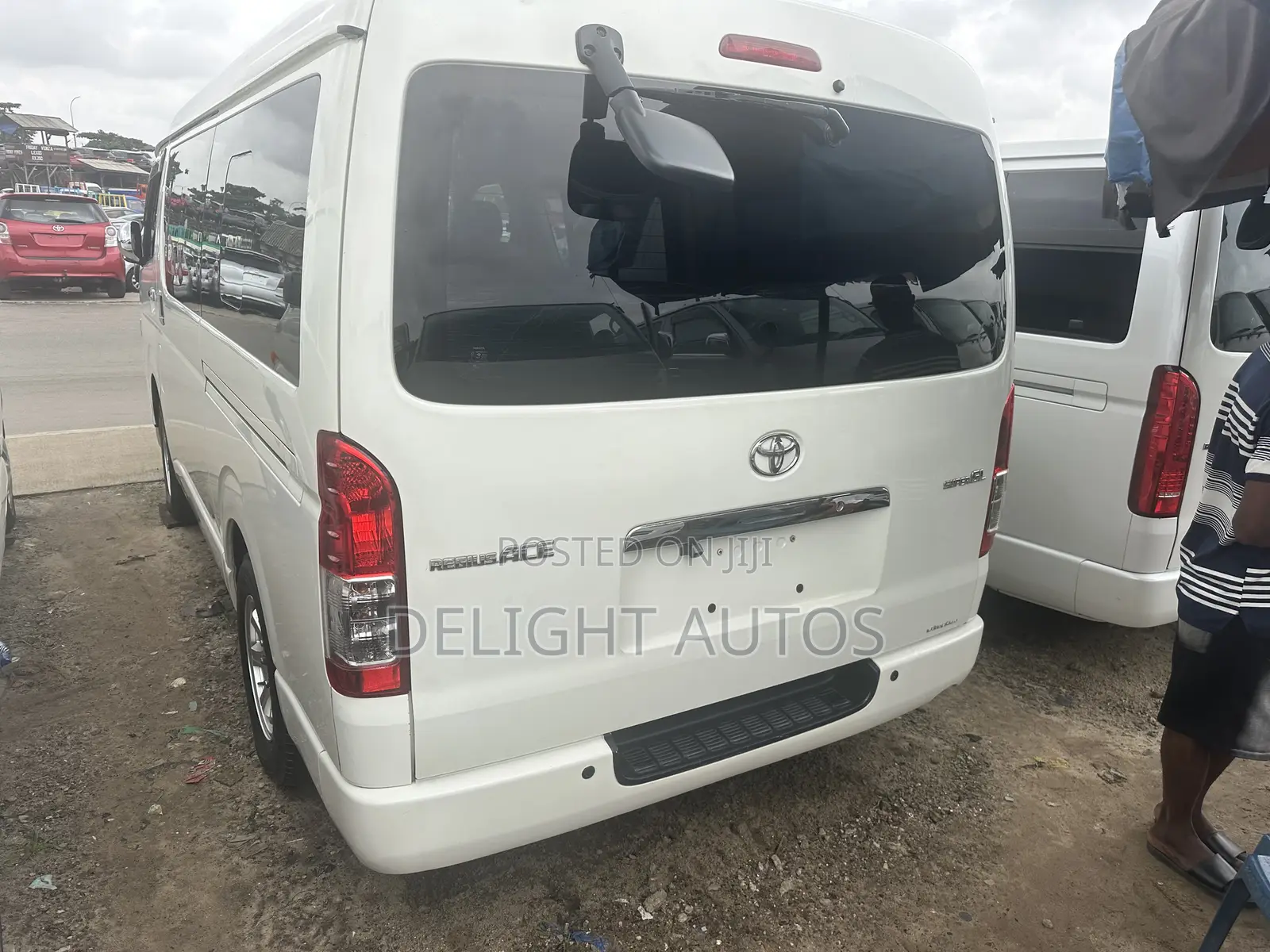 Toyota HiAce 2012 White